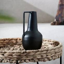 Basta Florero Negro