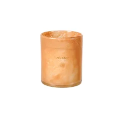 Escape Black Oudh Vela Perfumada En Vaso Blanco, Color Rosa Viejo
