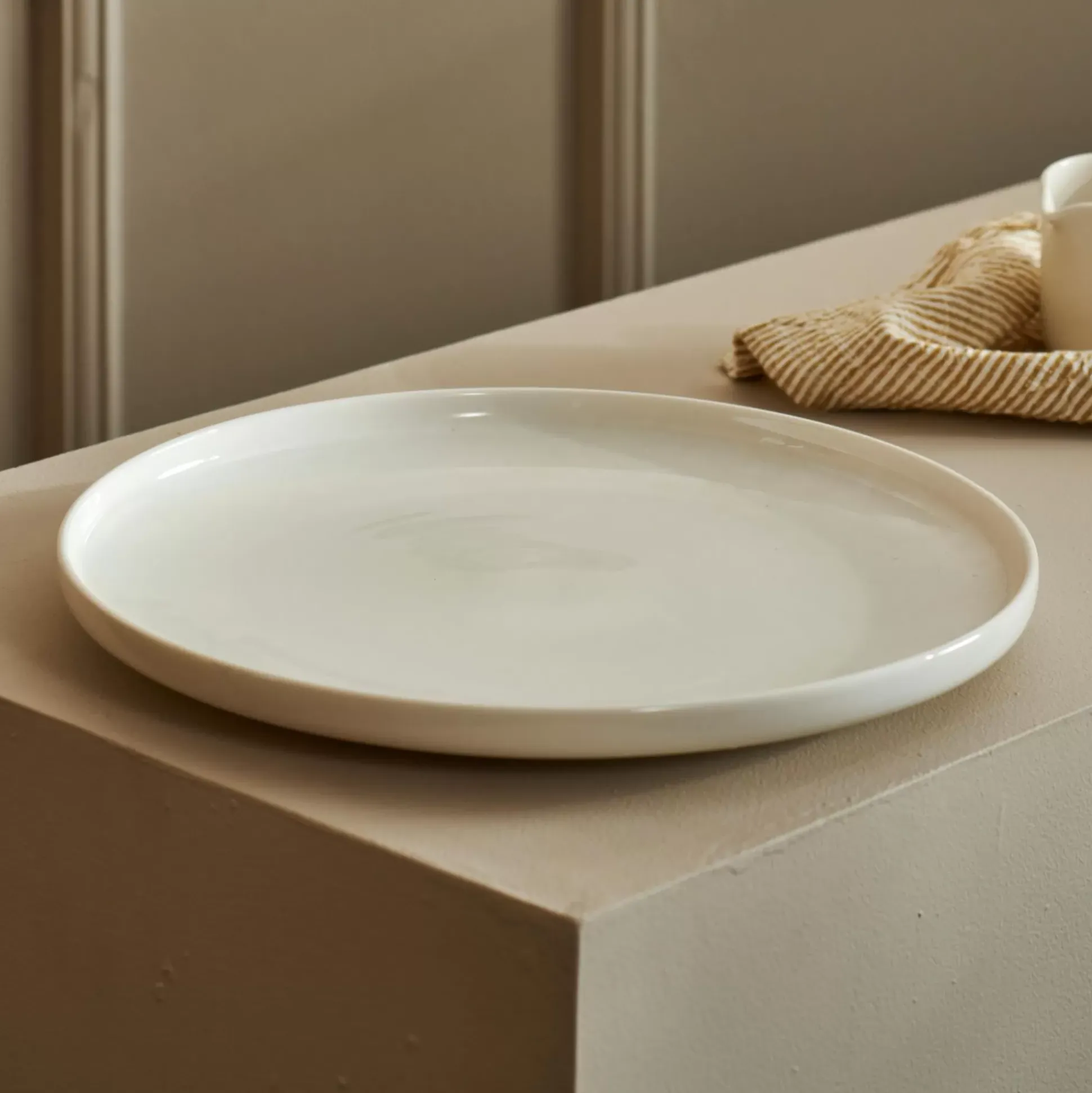 Moon Plato Blanco