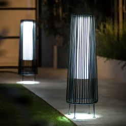 Tower Lampara Solar Con Led Blanco