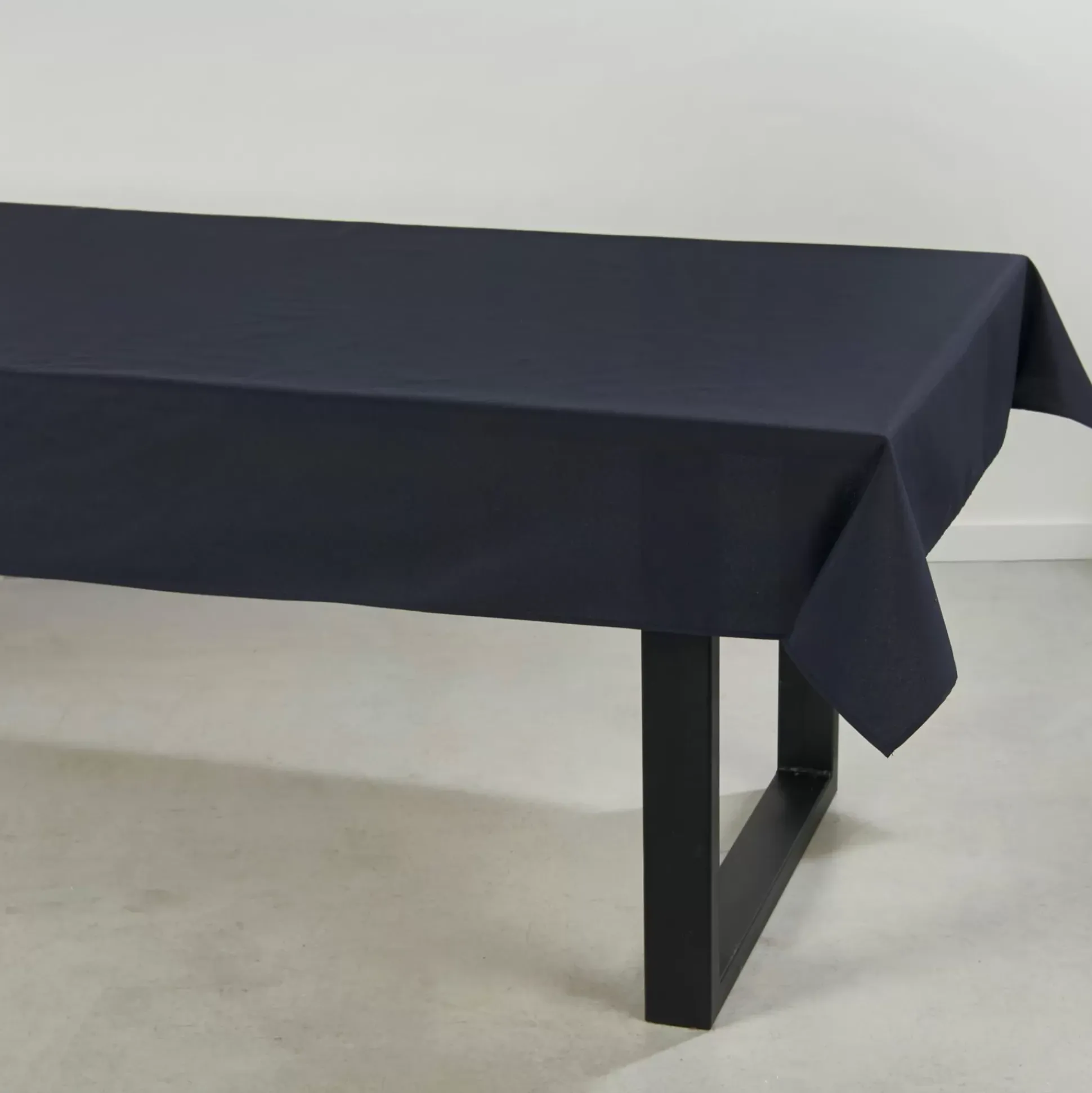 Uniline Mantel Negro